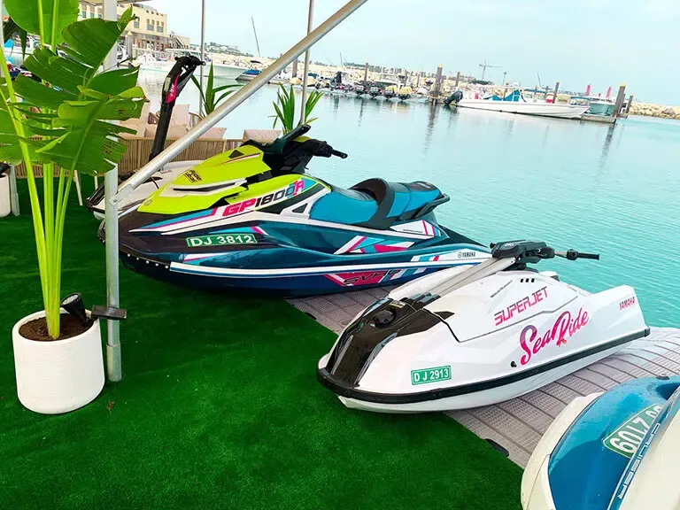 jetskis lined up in jumeirah 1, dubai at Searide Dubai Jetski